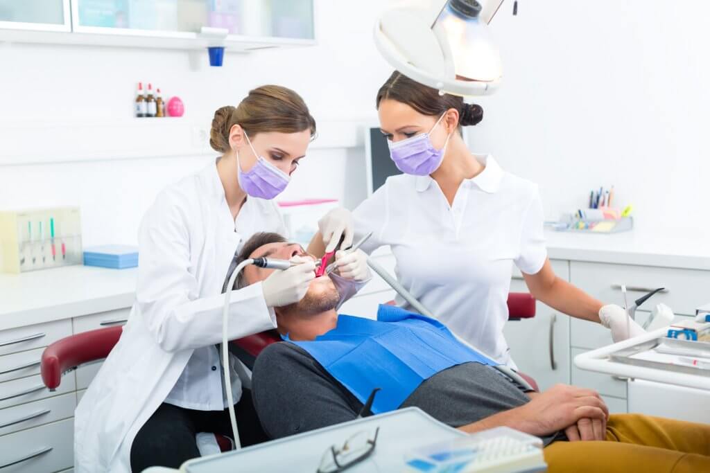 Online CPD training for dentists, hygienists, dental surgery staff.